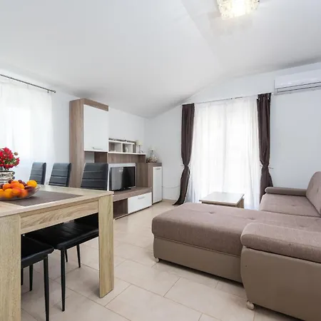 2 Bedroom Awesome In 公寓 *