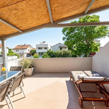 2 Bedroom Awesome In