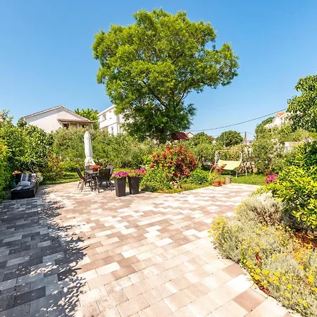 公寓 2 Bedroom Awesome In *