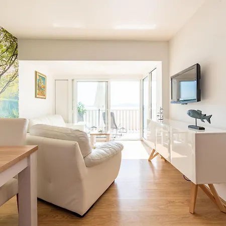 Stunning In With House Sea View