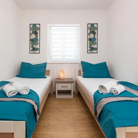 Stunning In With House Sea View Apartmán